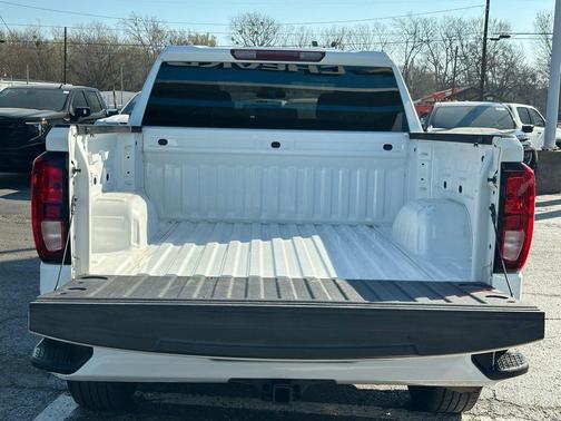 2024 GMC Sierra 1500 Pro