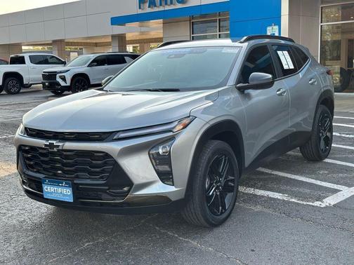 Sterling Gray Metallic 2025 Chevrolet Trax FWD ACTIV