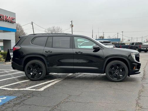 2026 GMC Acadia Elevation FWD