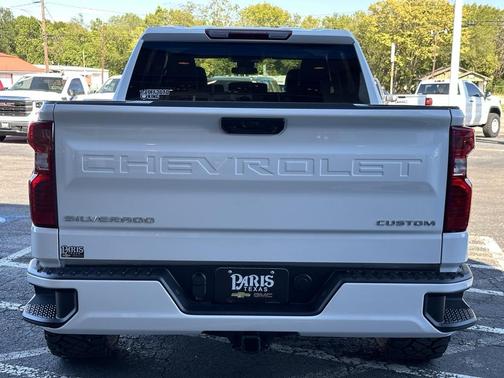 2025 Chevrolet Silverado 1500 Custom