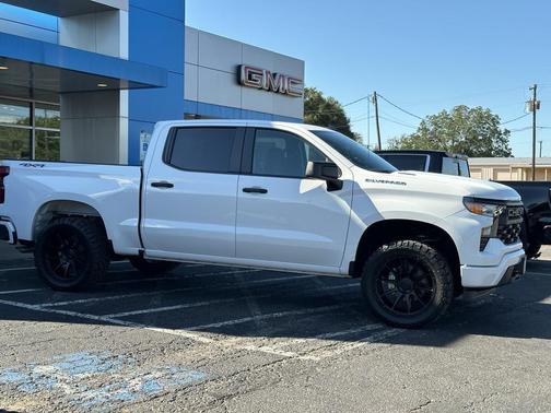2025 Chevrolet Silverado 1500 Custom