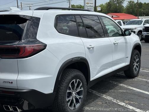2025 GMC Acadia AWD AT4