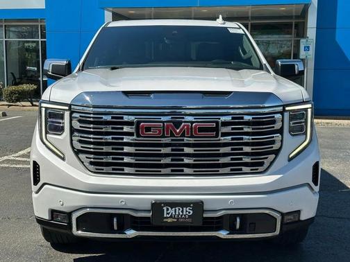 White Frost Tricoat 2023 GMC Sierra 1500 Denali