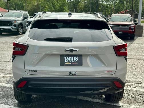 White Sands 2026 Chevrolet Trax FWD 2RS