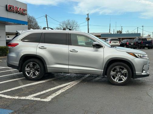 2019 Toyota Highlander Limited Platinum