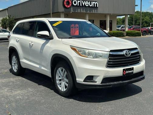 Blizzard Pearl 2015 Toyota Highlander LE