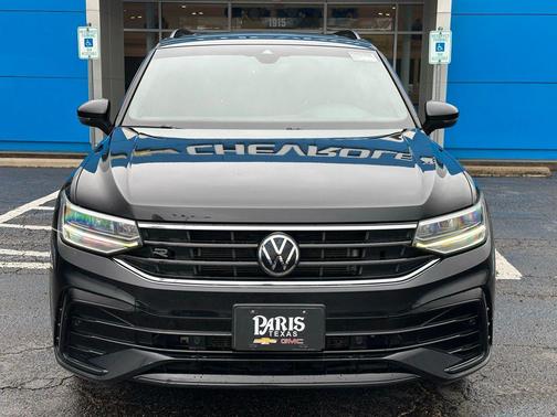 Deep Black Pearl 2022 Volkswagen Tiguan 2.0T SE R-Line Black