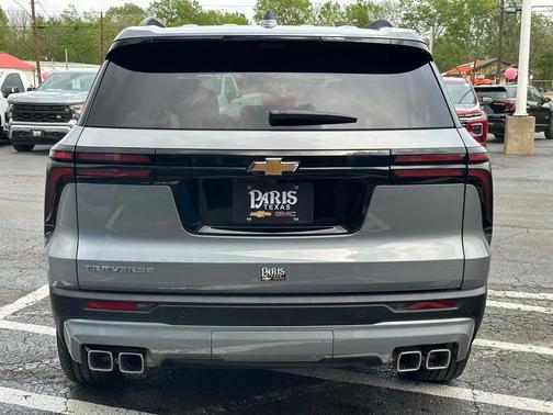 Sterling Gray Metallic 2026 Chevrolet Traverse LT