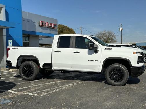 2026 Chevrolet Silverado 2500 Custom