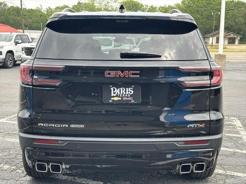 2025 GMC Acadia AWD AT4