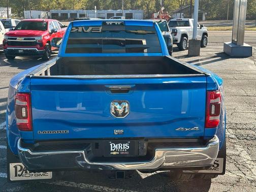 2022 RAM 3500 Laramie Crew Cab 4x4 8' Box