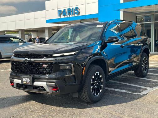 Mosaic Black Metallic 2026 Chevrolet Traverse AWD Z71