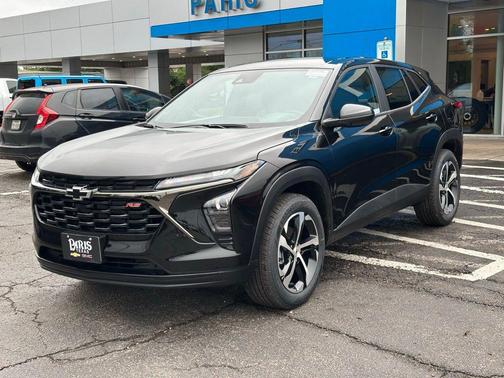 Mosaic Black Metallic 2026 Chevrolet Trax FWD 1RS