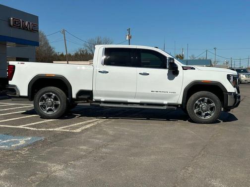 2026 GMC Sierra 2500 SLT