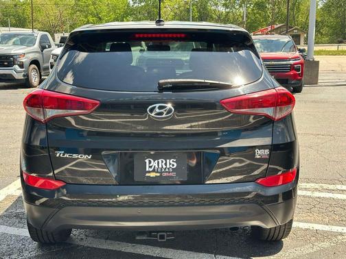 2016 Hyundai TUCSON SE