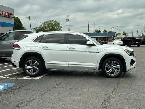 2024 Volkswagen Atlas Cross Sport 2.0T SEL