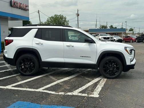 Summit White 2026 GMC Terrain FWD Elevation