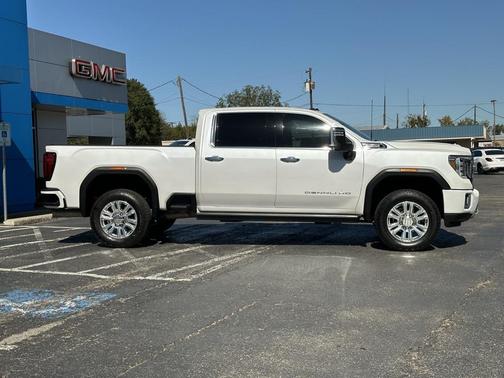 2023 GMC Sierra 2500 Denali