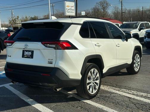 2022 Toyota RAV4 XLE Premium
