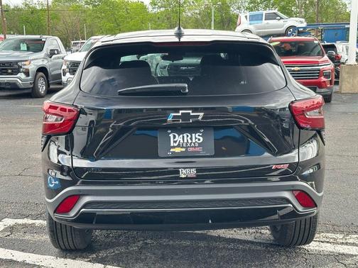 Mosaic Black Metallic 2026 Chevrolet Trax FWD 1RS