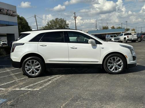 2020 Cadillac XT5 Sport