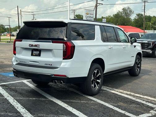 Summit White 2026 GMC Yukon XL 4WD AT4