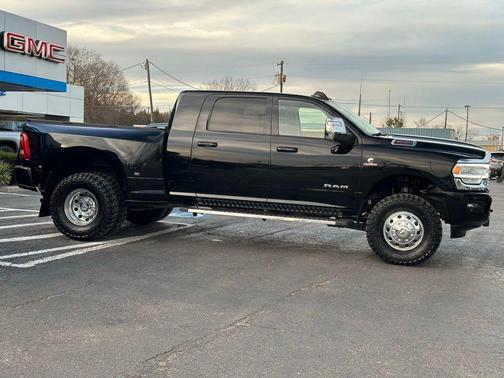 2024 RAM 3500 Laramie Mega Cab 4x4 6'4' Box