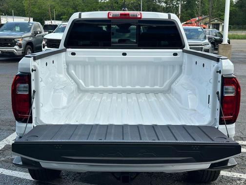 Summit White 2026 GMC Canyon Elevation