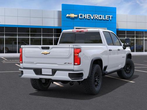 Summit White 2026 Chevrolet Silverado 2500 Crew Cab, Standard Bed, XR2, 4WD