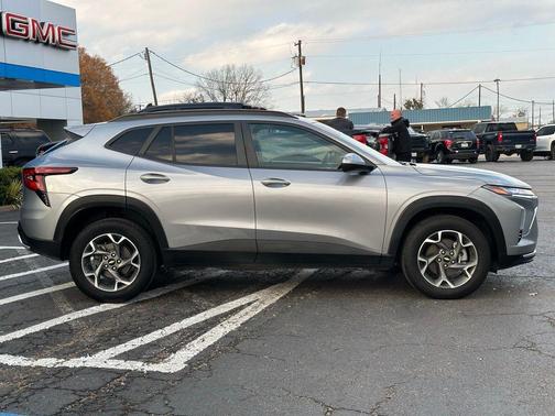 2024 Chevrolet Trax LT