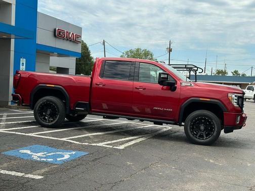 Cayenne Red Tintcoat 2022 GMC Sierra 2500 AT4