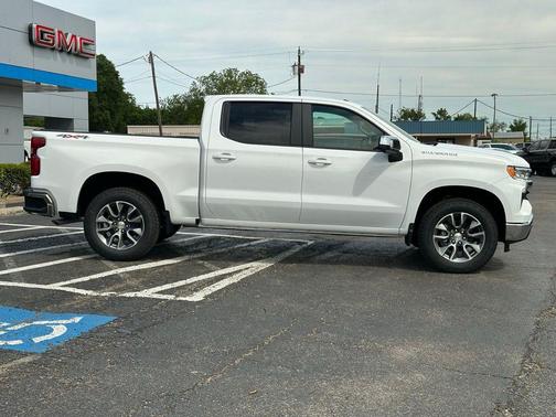 Summit White 2026 Chevrolet Silverado 1500 LT