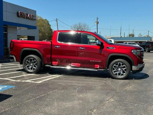 Volcanic Red Tintcoat 2026 GMC Sierra 1500 SLT
