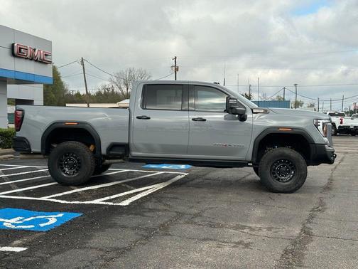 2024 GMC Sierra 2500 AT4