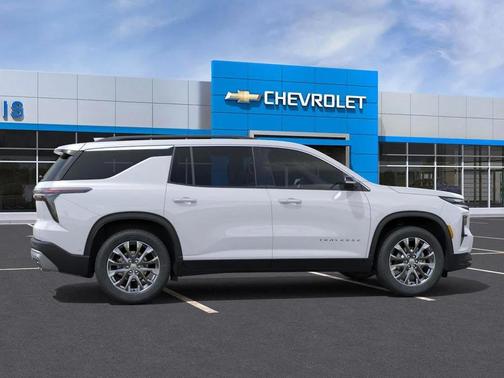 Summit White 2026 Chevrolet Traverse LT