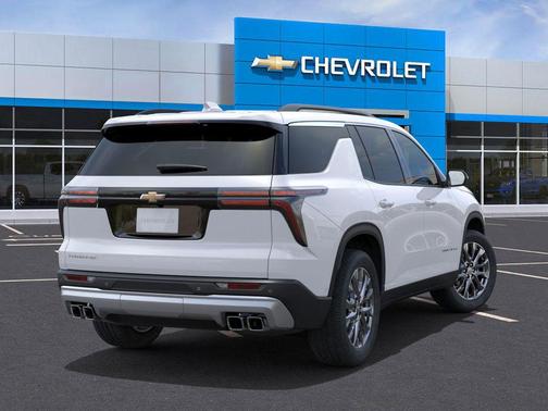 Summit White 2026 Chevrolet Traverse LT