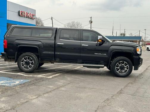 2019 GMC Sierra 2500 Denali