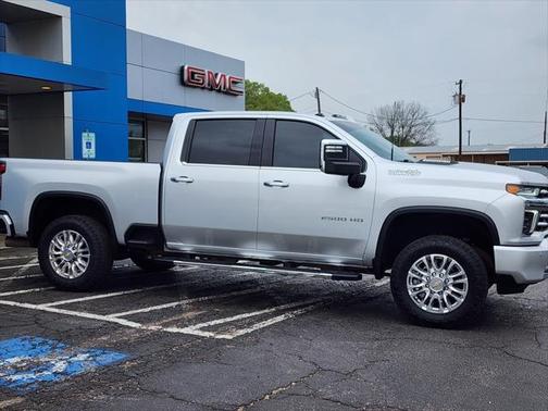 2022 Chevrolet Silverado 2500 High Country