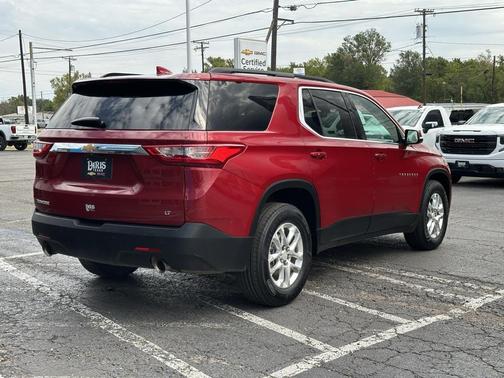 2021 Chevrolet Traverse LT Cloth