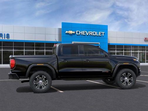 2025 GMC Canyon Base