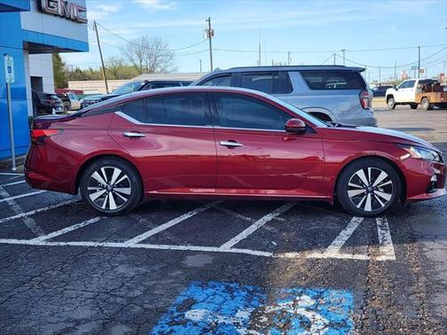 2022 Nissan Altima 2.5 SL
