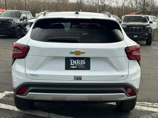 Summit White 2026 Chevrolet Trax LT