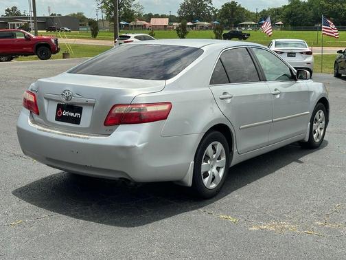 Classic Silver Metallic 2009 Toyota Camry LE
