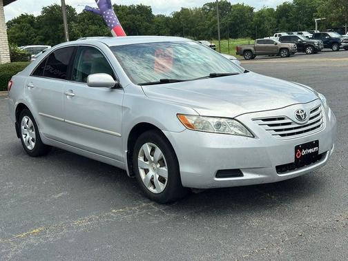 Classic Silver Metallic 2009 Toyota Camry LE