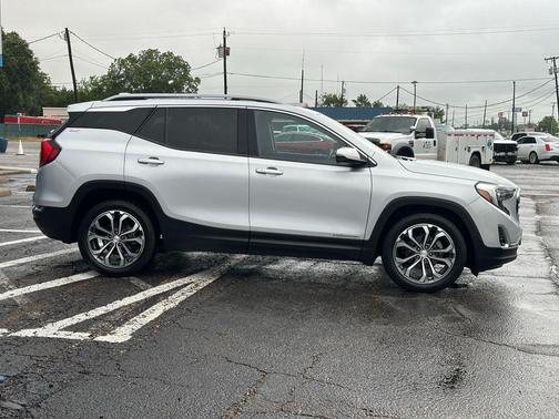 Quicksilver Metallic 2021 GMC Terrain SLT