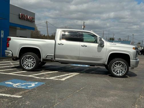 2021 Chevrolet Silverado 2500 High Country
