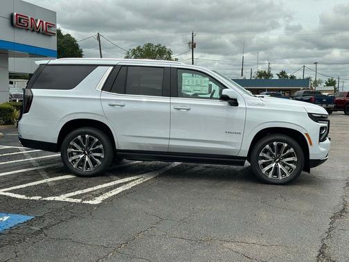 Polar White Tricoat 2026 Chevrolet Tahoe 4WD High Country