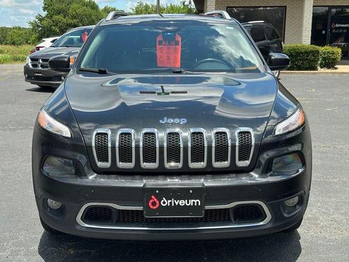 Brilliant Black Crystal Pearlcoat 2014 Jeep Cherokee Limited