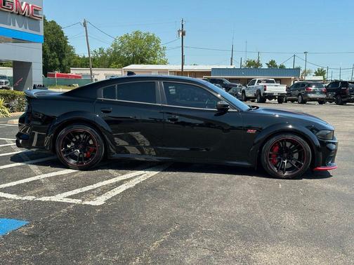 Pitch Black Clearcoat 2023 Dodge Charger R/T Scat Pack