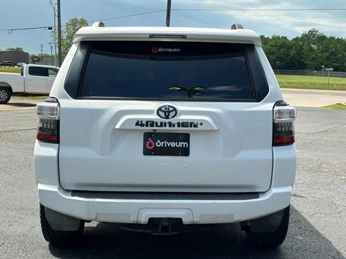 Super White 2016 Toyota 4Runner SR5 Premium